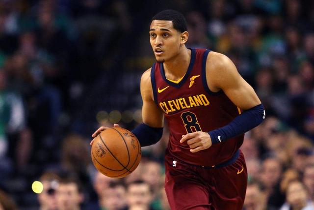 93岁传奇球星鲍勃·佩蒂特离世，曾是NBA得分王